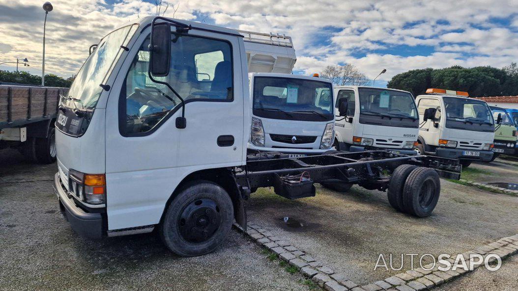 Isuzu NKR de 1999