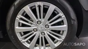 Peugeot 208 1.2 PureTech Style de 2017