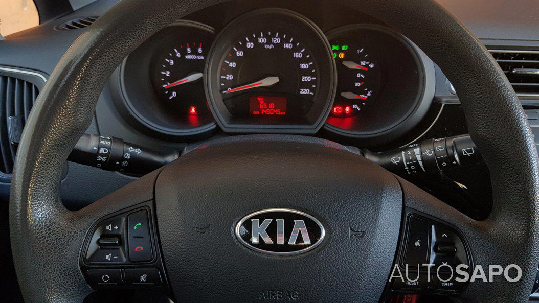 Kia Rio 1.1 CRDi EX de 2015