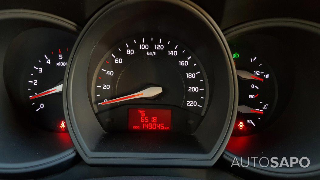 Kia Rio 1.1 CRDi EX de 2015