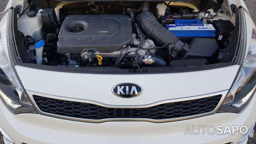 Kia Rio 1.1 CRDi EX de 2015
