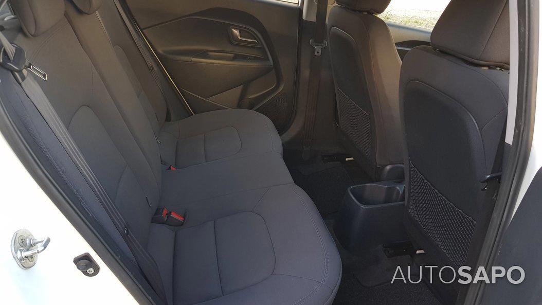 Kia Rio 1.1 CRDi EX de 2015