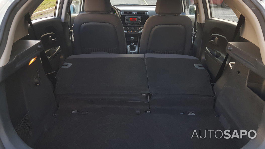 Kia Rio 1.1 CRDi EX de 2015