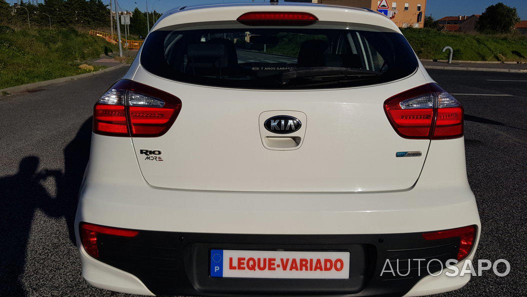 Kia Rio 1.1 CRDi EX de 2015