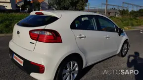 Kia Rio 1.1 CRDi EX de 2015