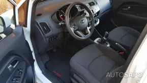 Kia Rio 1.1 CRDi EX de 2015