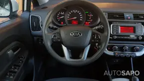 Kia Rio 1.1 CRDi EX de 2015