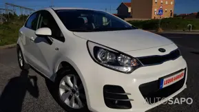 Kia Rio 1.1 CRDi EX de 2015