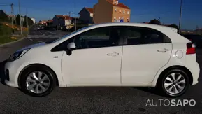 Kia Rio 1.1 CRDi EX de 2015