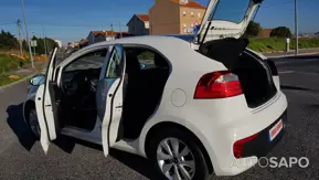 Kia Rio 1.1 CRDi EX de 2015