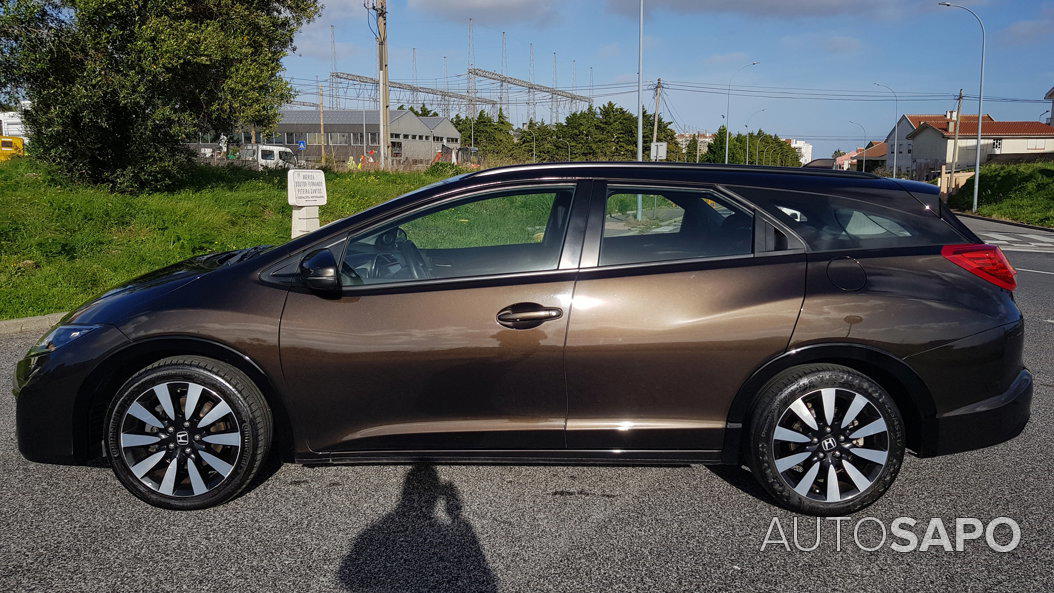 Honda Civic Tourer 1.6 i-DTEC Elegance Connect Navi de 2016