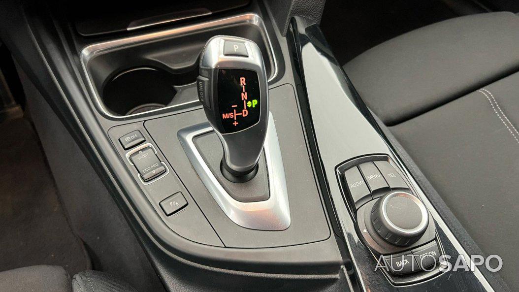 BMW Série 3 318 d Touring Auto de 2012