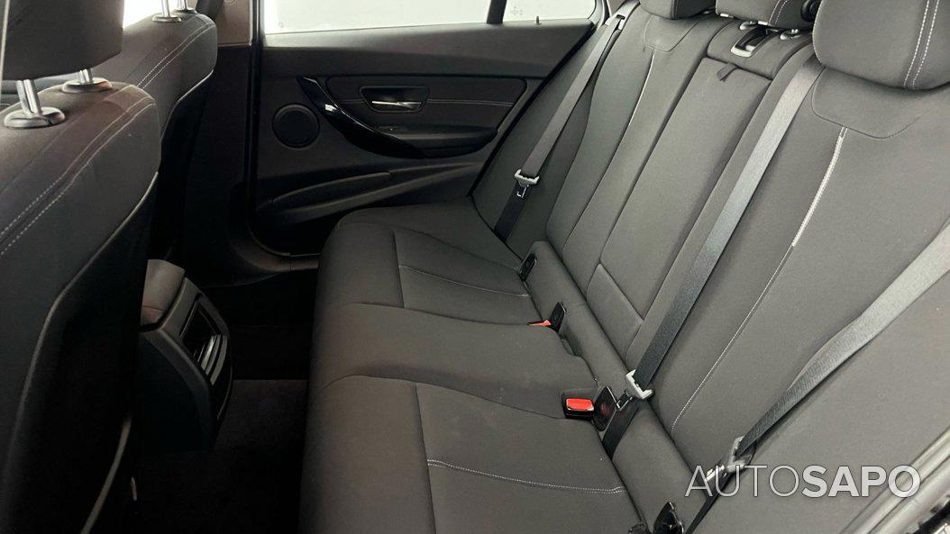 BMW Série 3 318 d Touring Auto de 2012