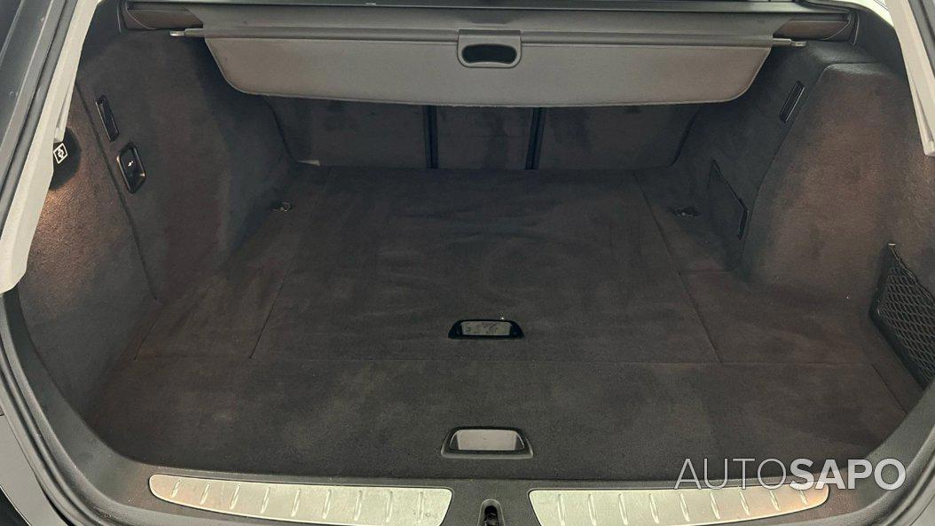 BMW Série 3 318 d Touring Auto de 2012