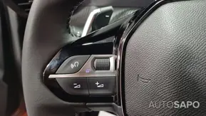 Peugeot 2008 1.2 PureTech Allure EAT8 de 2024