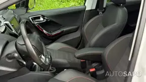 Peugeot 208 1.2 PureTech GT de 2018