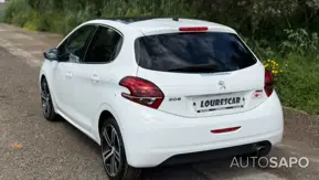 Peugeot 208 1.2 PureTech GT de 2018