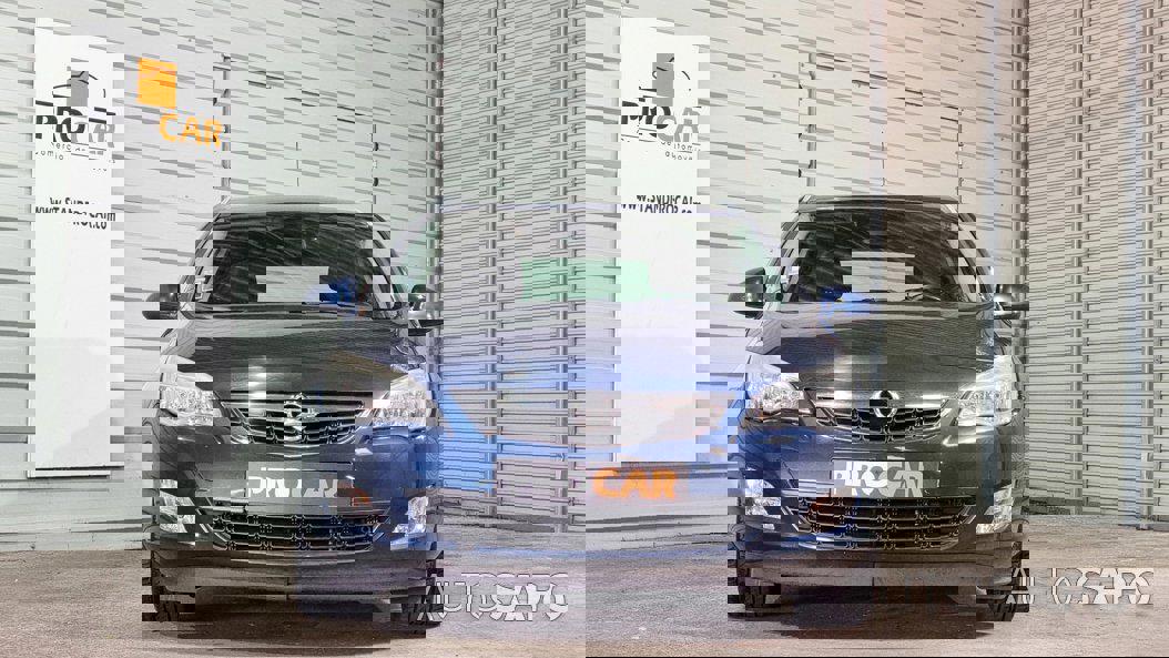 Opel Astra 1.3 CDTi Cosmo S/S de 2012