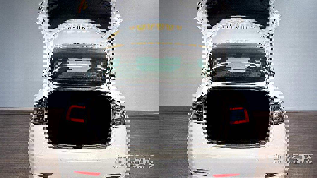 Tesla Model 3 Standard Range Plus RWD de 2019
