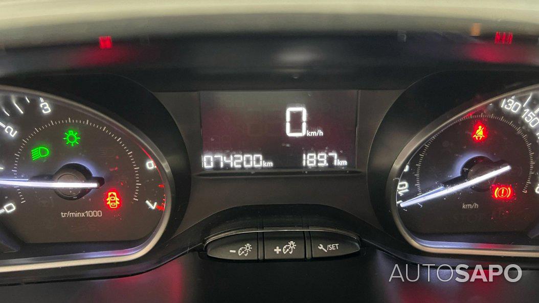 Peugeot 208 1.2 PureTech Style de 2018