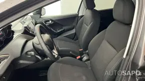 Peugeot 208 1.2 PureTech Style de 2018