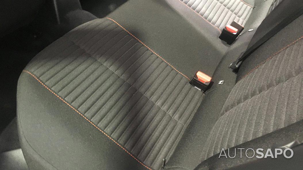 Peugeot 2008 1.5 BlueHDi Active de 2021