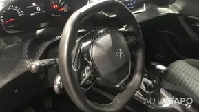 Peugeot 2008 1.5 BlueHDi Active de 2021