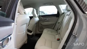 Volvo V90 de 2025