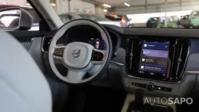 Volvo V90 de 2025