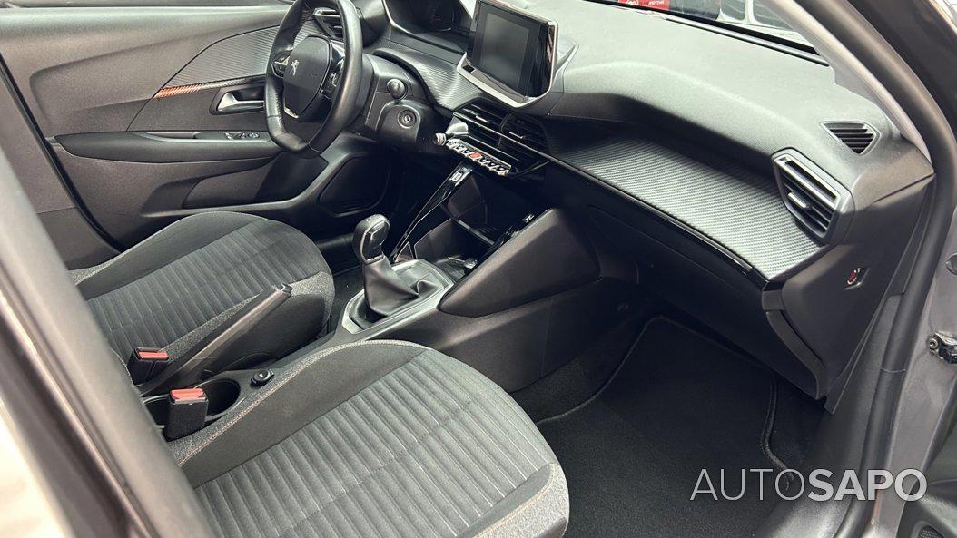 Peugeot 208 de 2021