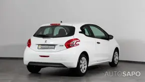Peugeot 208 de 2014