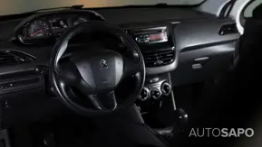 Peugeot 208 de 2014