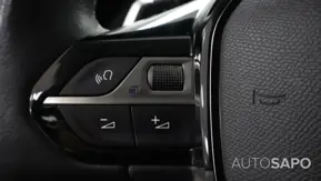 Peugeot 208 1.2 PureTech Allure Pack EAT8 de 2021