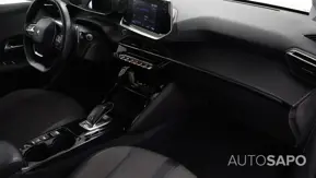 Peugeot 208 1.2 PureTech Allure Pack EAT8 de 2021