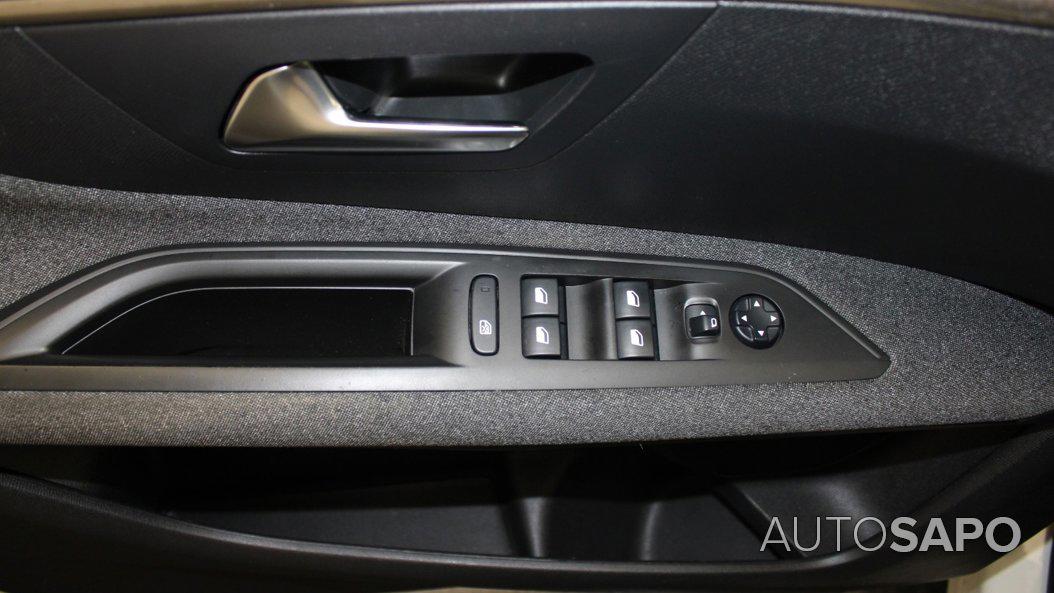 Peugeot 3008 1.6 BlueHDi Active de 2018