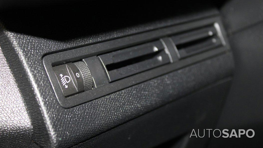 Peugeot 3008 1.6 BlueHDi Active de 2018