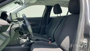 Peugeot 2008 1.2 PureTech Active de 2021