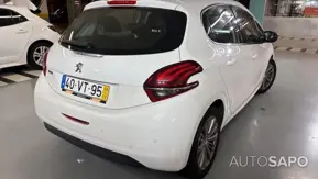 Peugeot 208 1.2 PureTech Allure de 2018