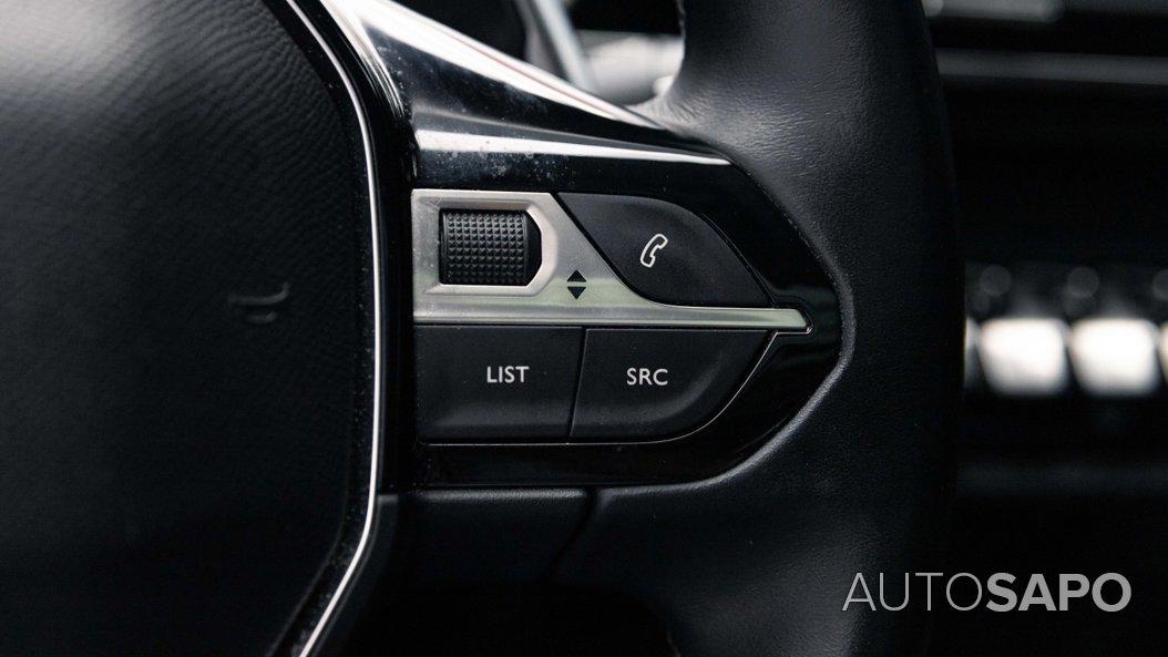 Peugeot 3008 1.5 BlueHDi Allure EAT8 de 2020