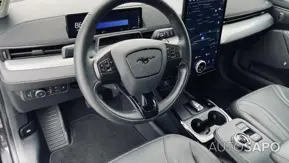 Ford Mustang Mach-E RWD de 2023