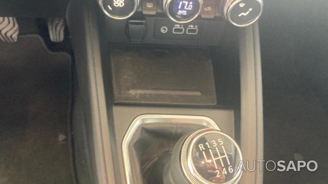 Mitsubishi Colt 1.0 MPI-T Invite de 2024