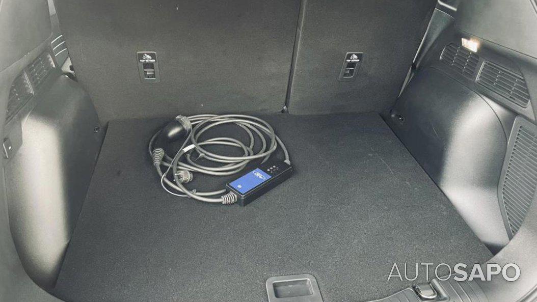Ford Kuga 2.5 PHEV ST-Line de 2024