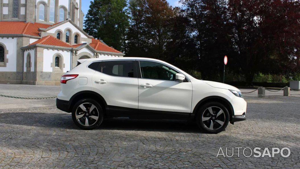 Nissan Qashqai 1.5 dCi N-Connecta Led de 2015