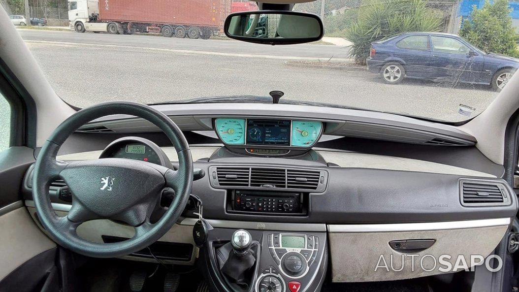 Peugeot 807 2.2 HDi Navteq de 2005