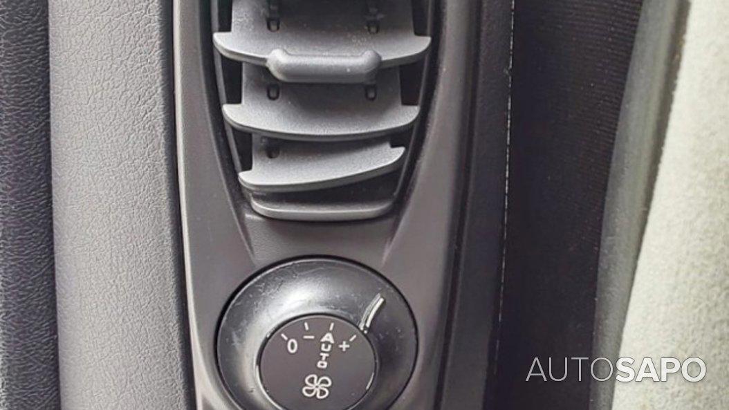 Peugeot 807 2.2 HDi Navteq de 2005