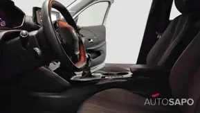 Peugeot 208 1.2 PureTech Allure de 2021