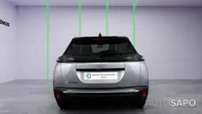 Peugeot e-2008 de 2025