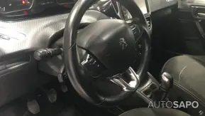 Peugeot 208 1.6 Blue HDI Style de 2017