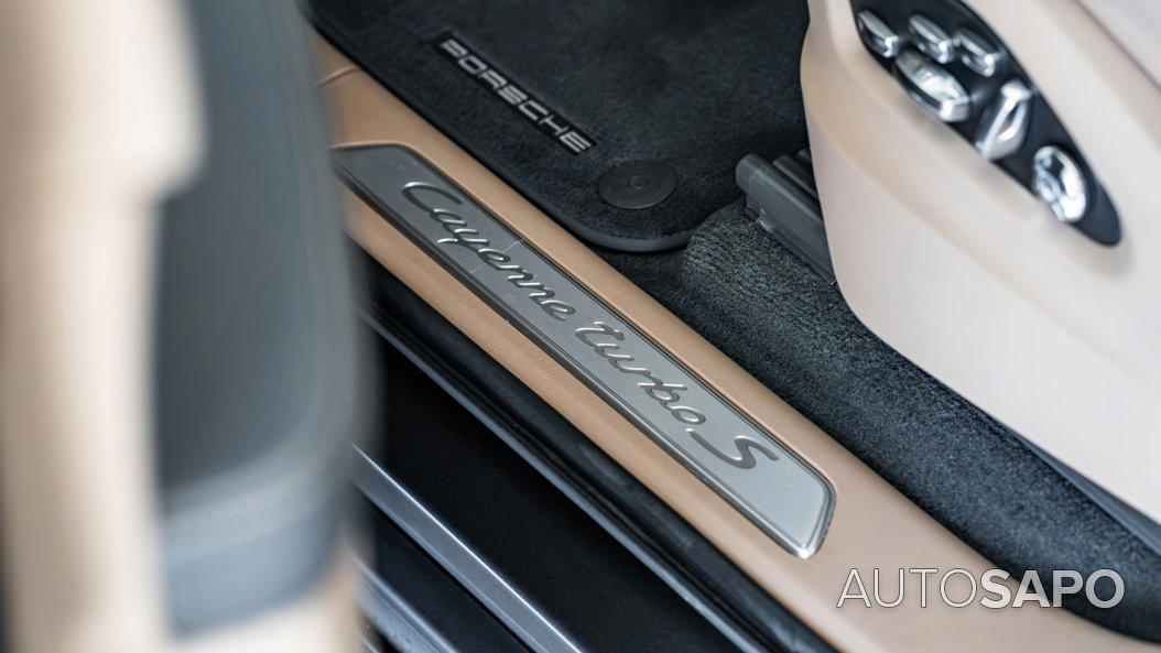 Porsche Cayenne Turbo S E-Hybrid de 2020
