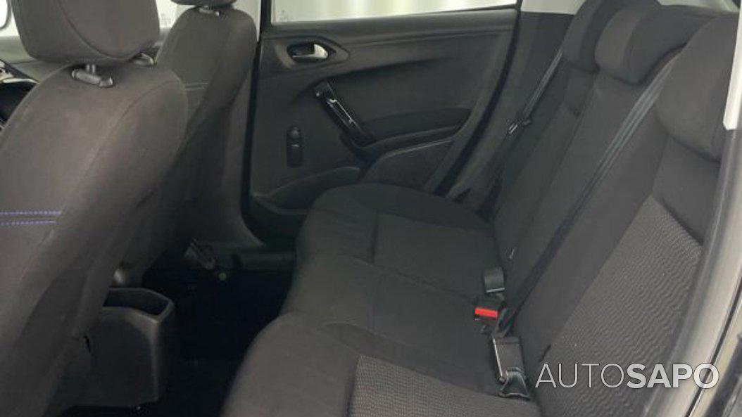 Peugeot 208 1.2 PureTech Style de 2018